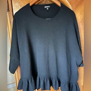 Minnie Rose Cashmere Black Ruffle Hem Top